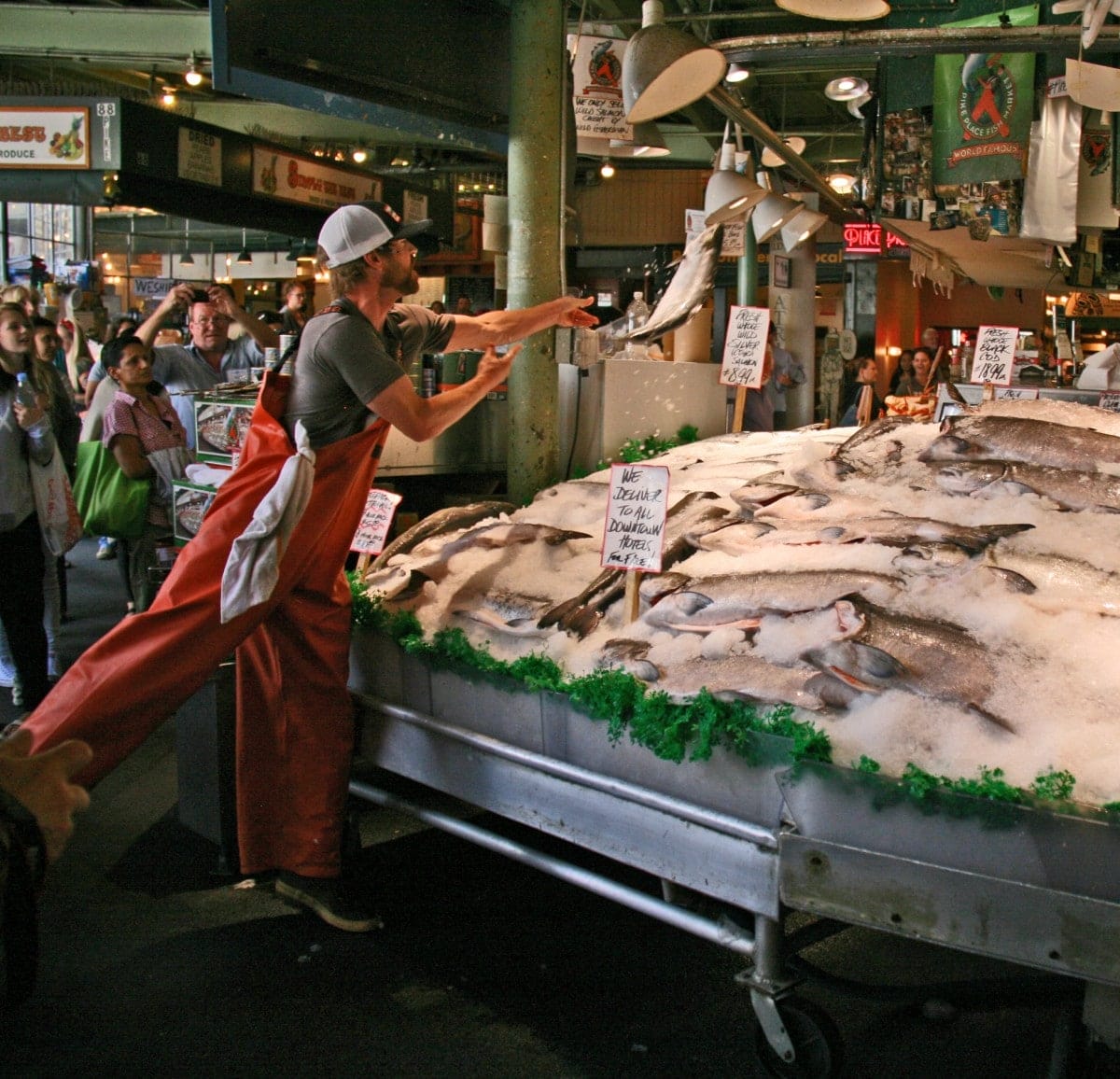 Albums 92+ Images where do they throw the fish in seattle Updated